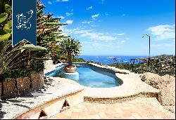 Villa with swimming pool for sale in Costa Smeralda