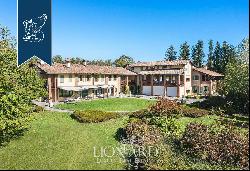 Wonderful luxury estate surrounded by a 35-hectare park