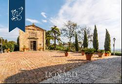 Prestigious estate for sale in Tuscany