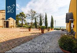 Prestigious estate for sale in Tuscany