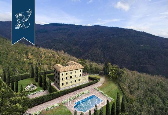 Farmhouse on Pistoia's hills for sale