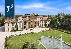 Majestic 17th-century Neoclassical villa for sale in Rimini, on the Romagna Riviera