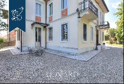 Luxury villa with private garden for sale in Lombardy