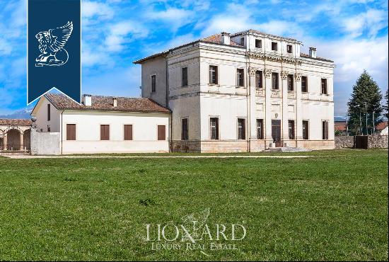 Luxury villa in Vicenza