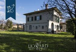 Elegant villa in Lucca's countryside