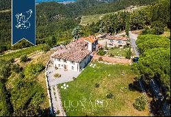 Typical agritourism resort for sale in Tuscany