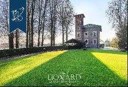 Villa with a big park for sale near Milan