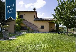 Stunning farmstead with swimming pool for sale in the province of Perugia