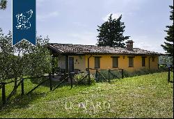 Stunning farmstead with swimming pool for sale in the province of Perugia