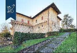 Wonderful property for sale on the hills between Tuscany and Emilia Romagna