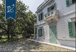 Villa for sale by the sea in the Marche