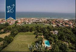 Villa for sale by the sea in the Marche