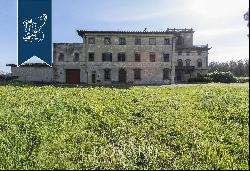 Historical home for sale in Empoli