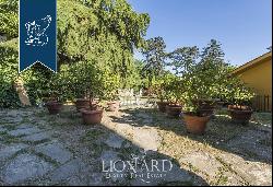 Historical estate for sale in the Tuscan countryside