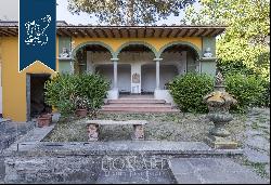 Historical estate for sale in the Tuscan countryside