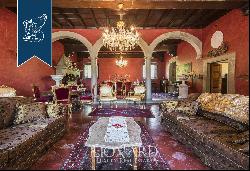 Historical estate for sale in the Tuscan countryside