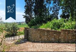 Ancient 16th century estate with a park and great potential for hospitality project for sa