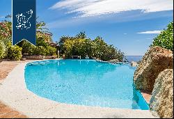 Villa with swimming pool by Elba's sea