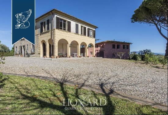 Luxury villa for sale in Tuscany