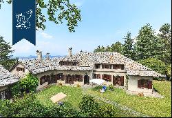 Luxury property surrounded by a private park for sale in Lombardy