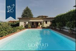 Villa for sale in the Tuscan countryside