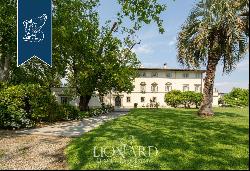 Historical villa for sale in Pistoia