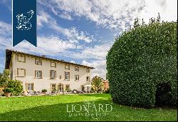 Country resort with over three hundred hectares of grounds for sale in the Tuscan countrys