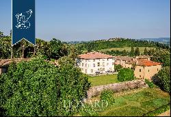 Country resort with over three hundred hectares of grounds for sale in the Tuscan countrys