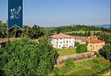 Country resort with over three hundred hectares of grounds for sale in the Tuscan countrys