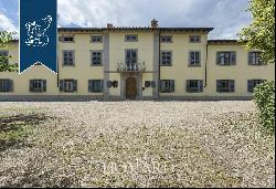 Prestigious complex for sale in Tuscany