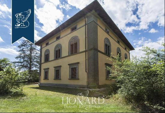 Prestigious complex for sale in Tuscany