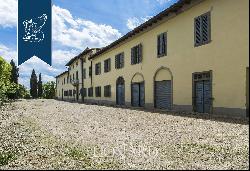 Prestigious complex for sale in Tuscany