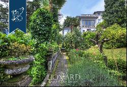 Villas by Lake Como for sale