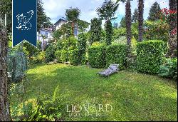 Villas by Lake Como for sale