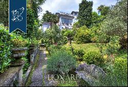 Villas by Lake Como for sale