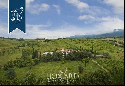 Historical villa surrounded by nature for sale in Arezzo