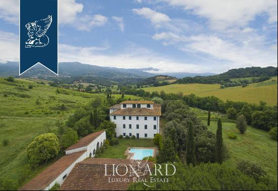 Historical villa surrounded by nature for sale in Arezzo