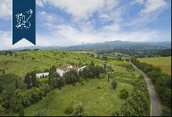 Historical villa surrounded by nature for sale in Arezzo