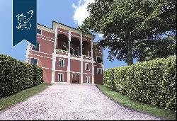 Historical villa for sale in La Spezia
