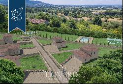 Luxury villas for sale in Cortona