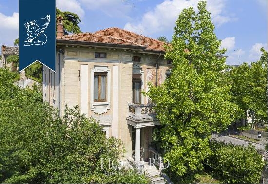 Luxury property for sale in a great position in Lombardy