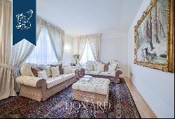 Luxury estate with private garden for sale in Lombardy