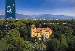 Villa in Massa for sale