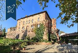 Prestigious castle for sale in the province of Alessandria