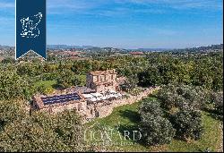 Farm estates for sale in Tuscany