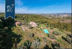 Farm estates for sale in Tuscany