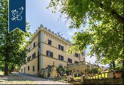 Dream villa for sale in Florence