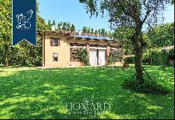 Luxury villa with swimming pool for sale near Mantua