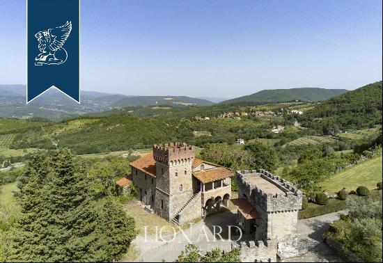 Stunning castle for sale in Arezzo's countryside