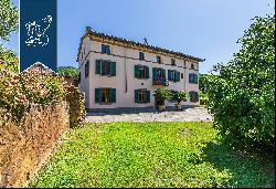Stunning complex of villas in Lucca's countryside